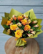 Букет цветов из:  Альстромерии и Розы в Невьянске