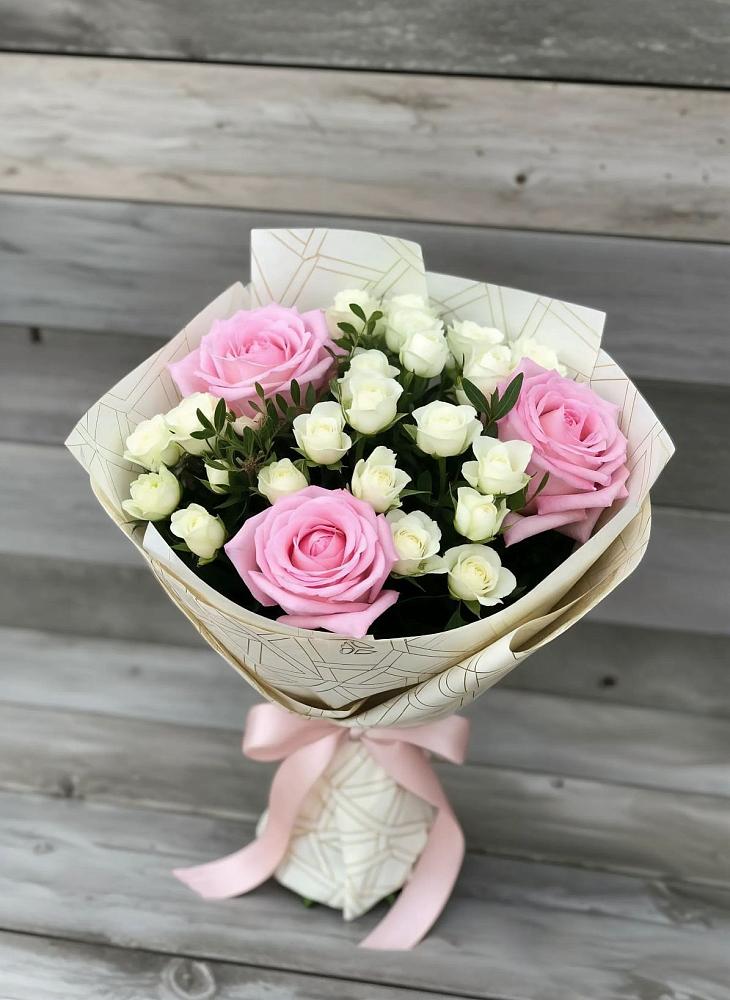 Букет цветов из: Розы в Невьянске