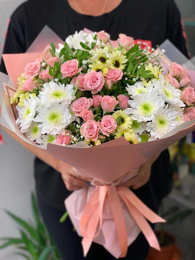 Букет цветов из: Розы и Хризантемы в Невьянске