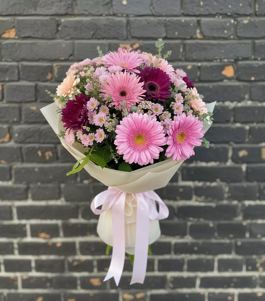 Букет цветов из: Герберы и Хризантемы в Невьянске