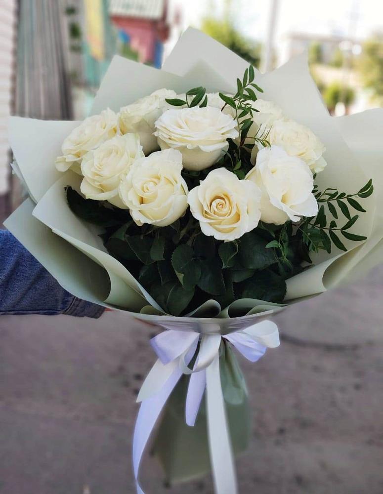 Букет Белые розы Проуд в Невьянске