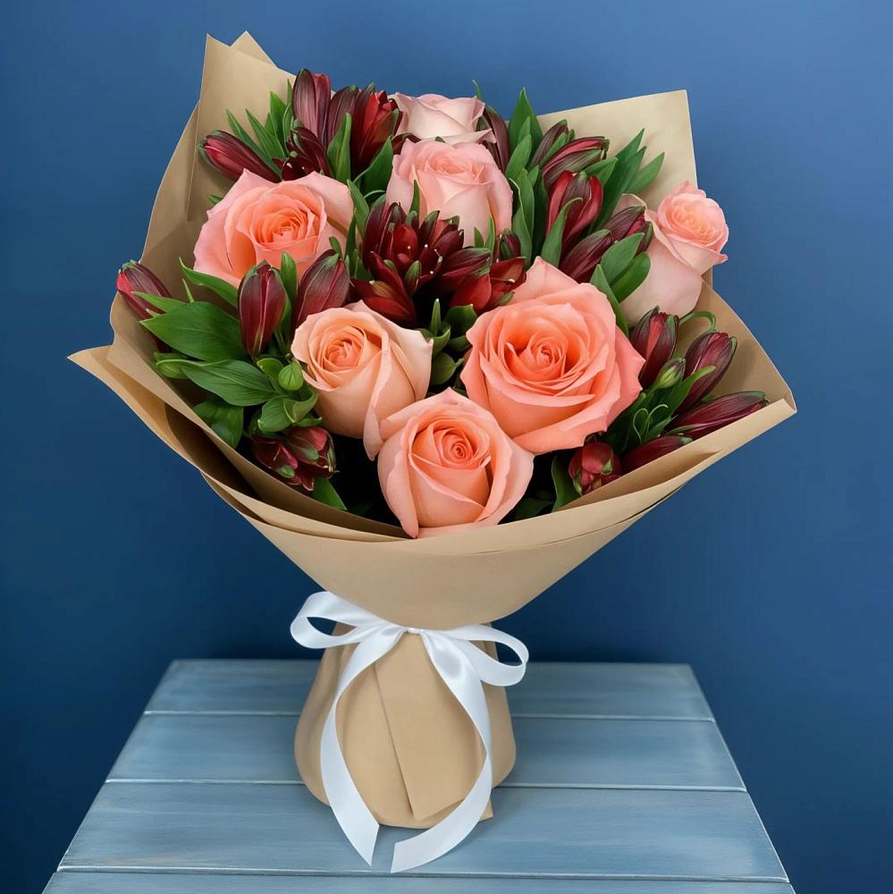 Букет цветов из: Розы и Альстромерии в Невьянске