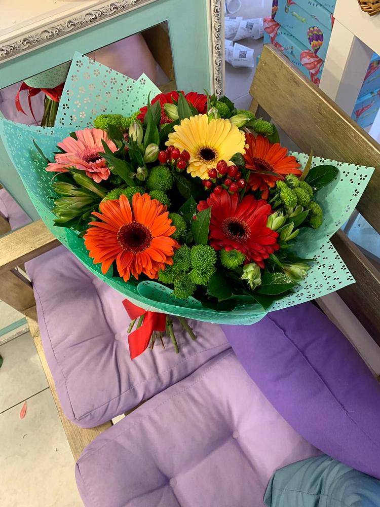 Букет цветов из: Герберы, Хризантемы и Альстромерии в Невьянске