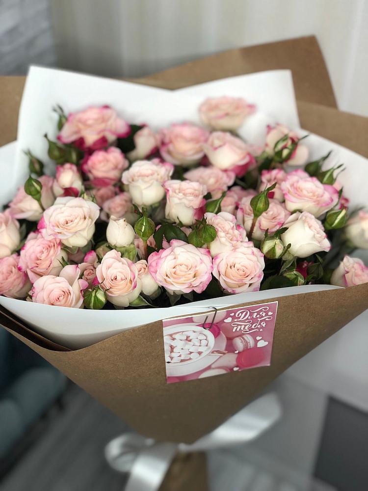 Букет цветов из: Розы в Невьянске