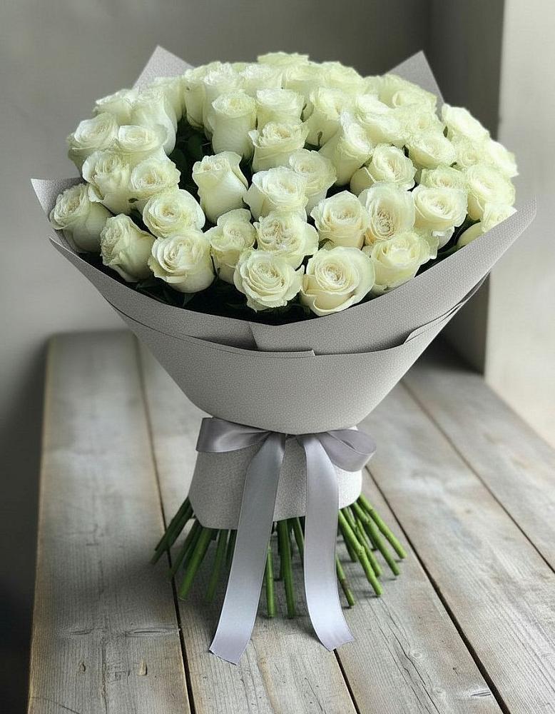 Букет 35 Белых роз в Невьянске