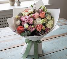 Букет цветов из:  Розы, Лизиантусы и Гвоздики в Невьянске