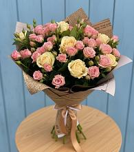 Букет цветов из:  Розы в Невьянске