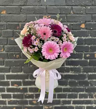 Букет цветов из:  Герберы и Хризантемы в Невьянске