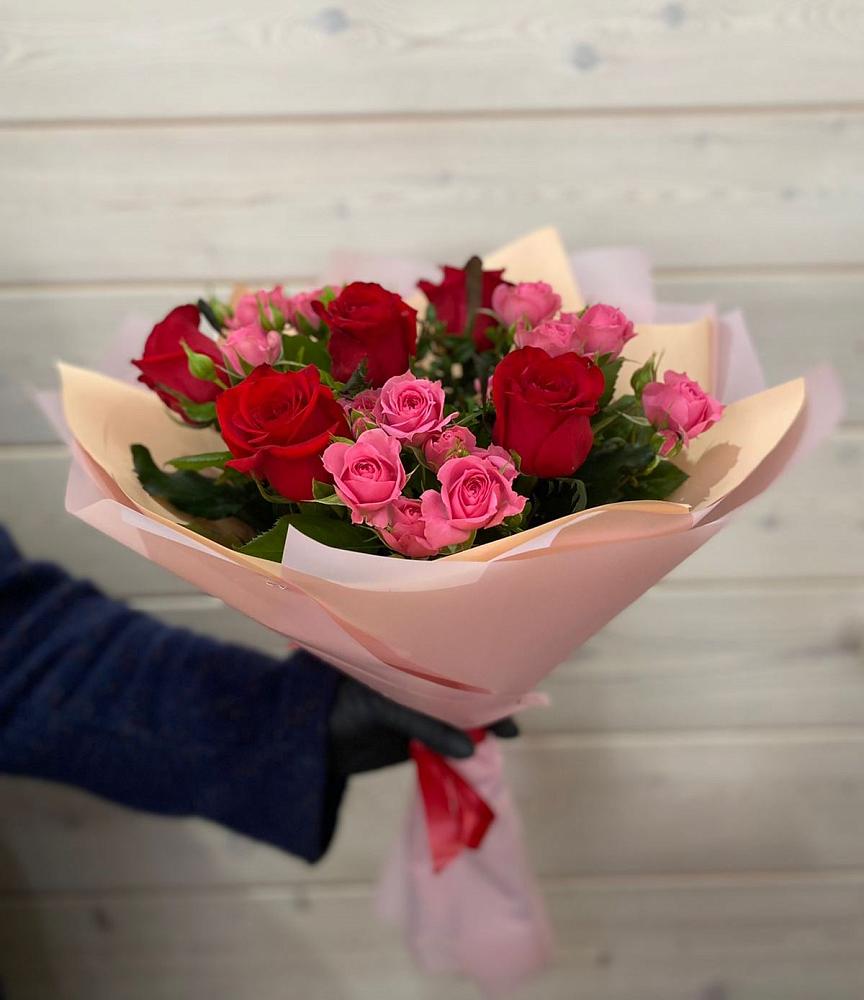 Букет цветов из: Розы в Невьянске