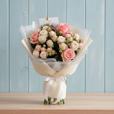 Букет цветов из:  Розы в Невьянске