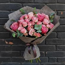 Букет цветов из:  Розы в Невьянске